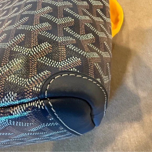 Goyard Blue Chevron Print Saint Louis Tote - Picture 9 of 13